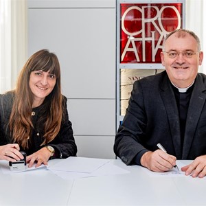 Potpisan Ugovor o izvođenju konstrukcijske obnove župne crkve na Dubovcu